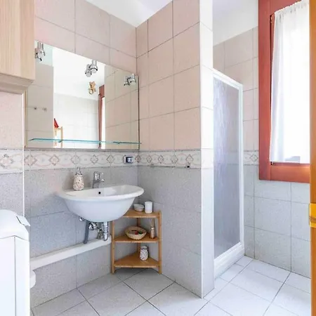 Lägenhet Bellissimo Bilocale Con Terrazzo *