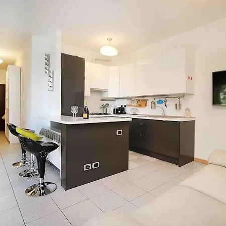 Bellissimo Bilocale Con Terrazzo Apartamento *