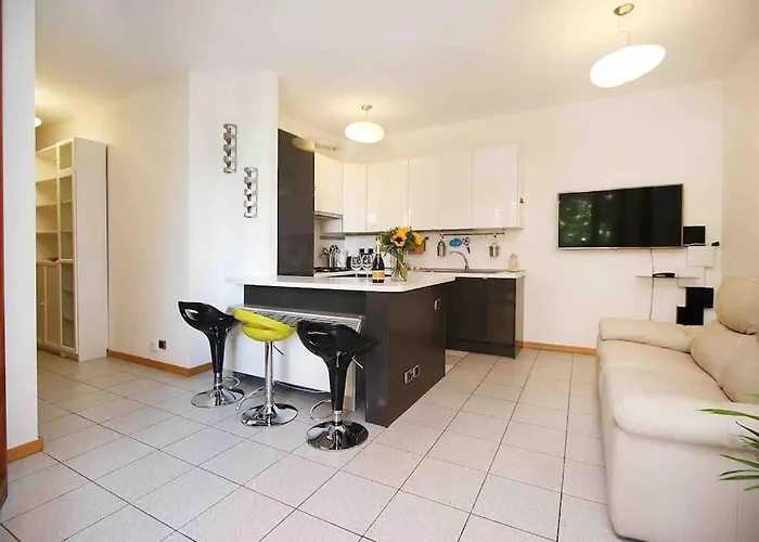 Bellissimo Bilocale Con Terrazzo * Milán