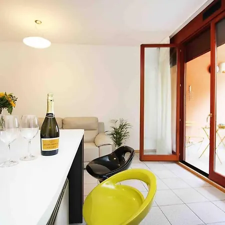 Bellissimo Bilocale Con Terrazzo Apartament