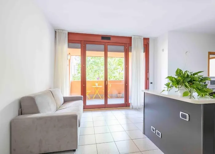 شقة Bellissimo Bilocale Con Terrazzo ميلان